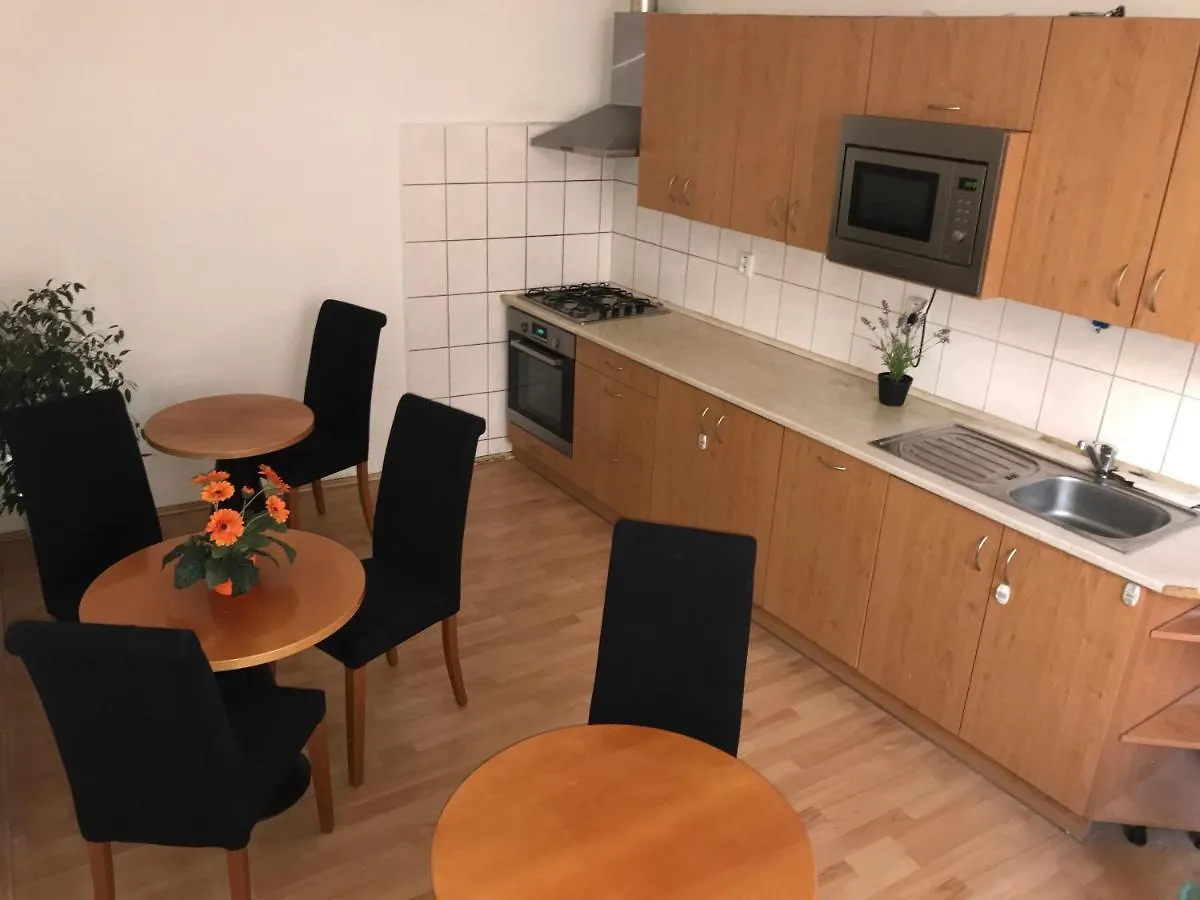 פראג All Seasons Hostel צ'כיה