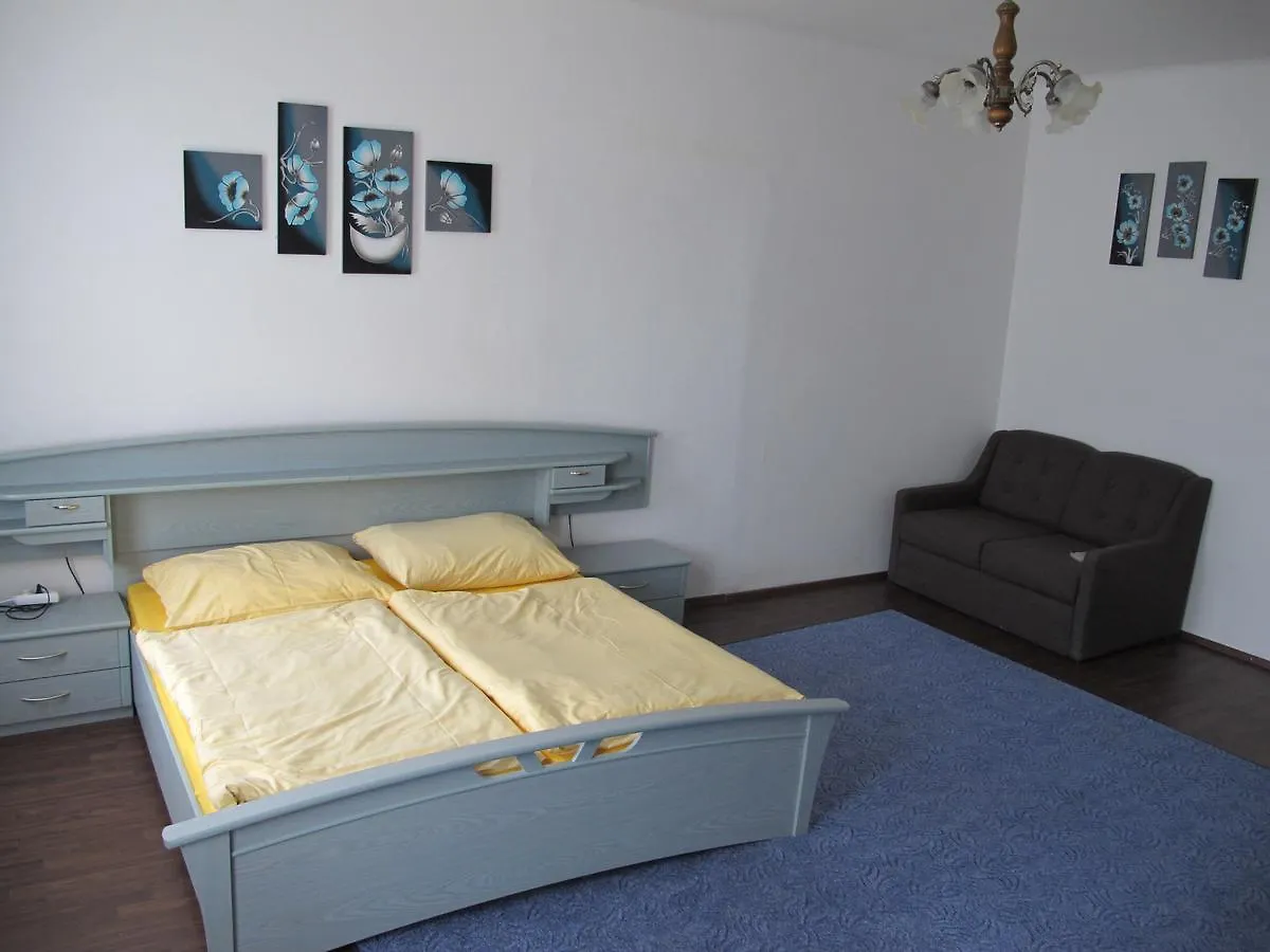 פראג All Seasons Hostel